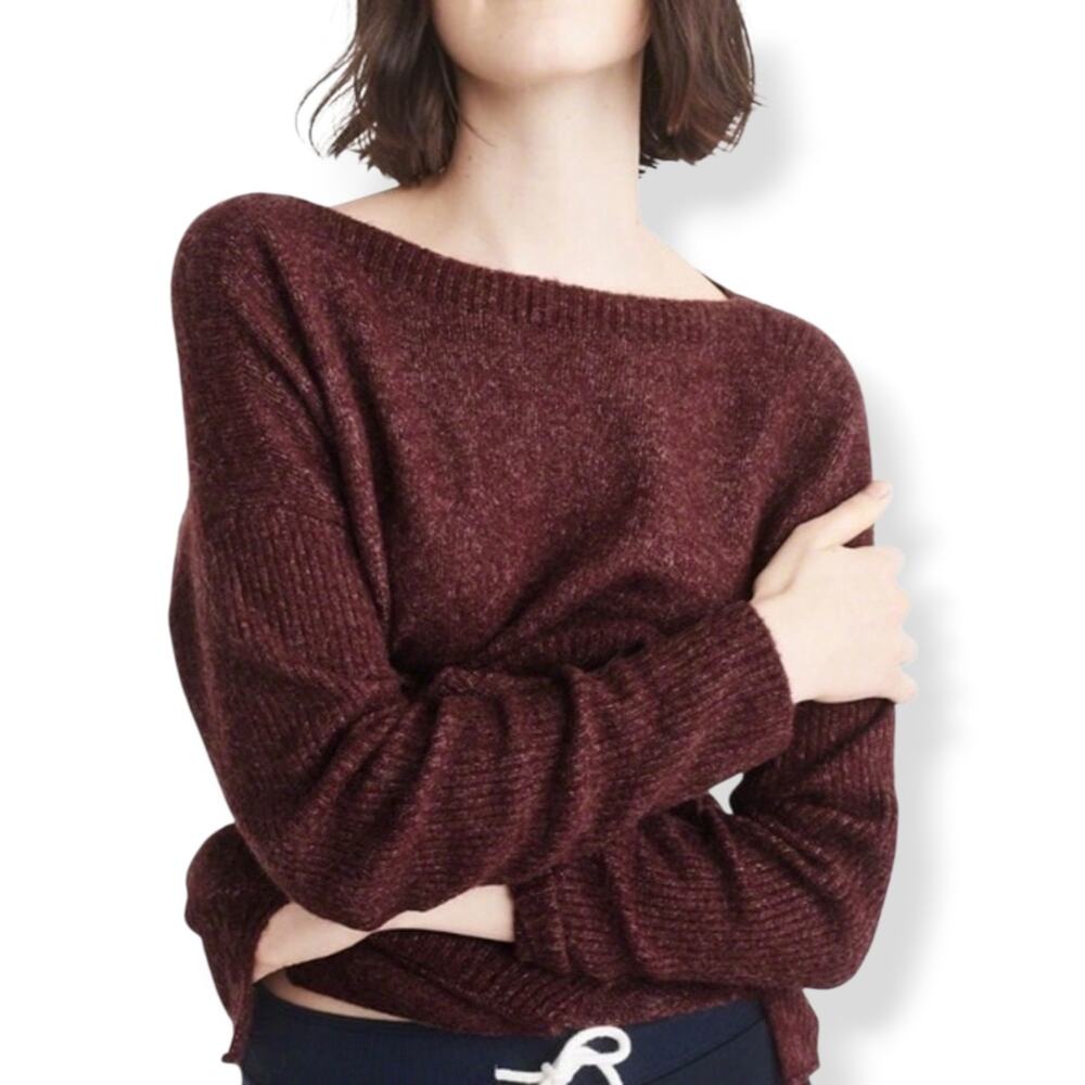 3/$20 Abercrombie & Fitch women's burgundy boat neck pocket sweater Small